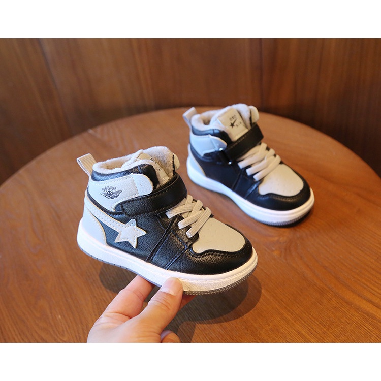 SNEAKERS ANAK IMPORT STAR HITAM ABU