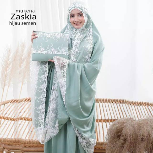 peralatan sholat / mukena zaskia