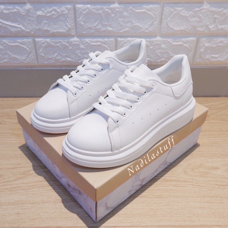 HNM by NADILASTUFF original , size 40 white .. sneaker korean sepatu korea putih