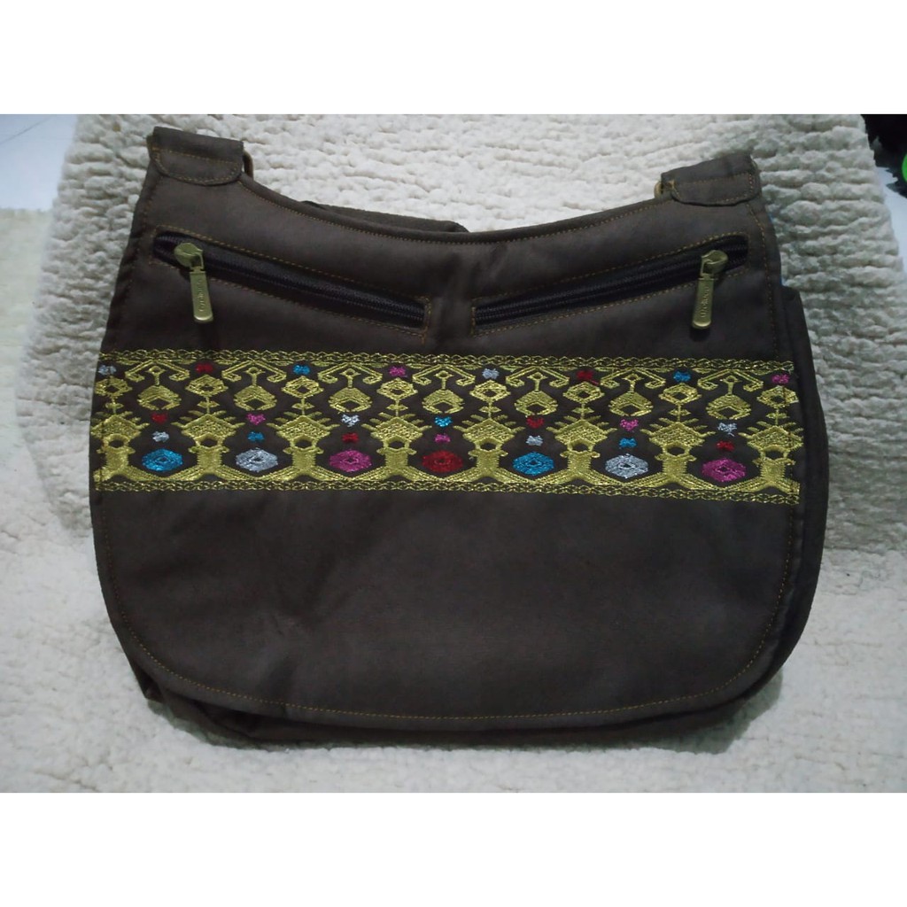 Tas selempang - tas serbaguna - tas cantik - Molluca