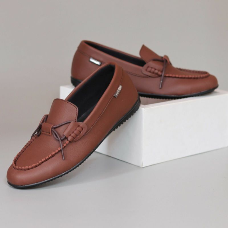 KYOTO | Sepatu Pria Casual Original Loafers Kulit Sintetis Murah Cozy Footwear Slip On Kasual