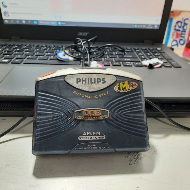 walkman jadul koleksi kolektor philip radio player pemutar kaset mati total cassette player generasi