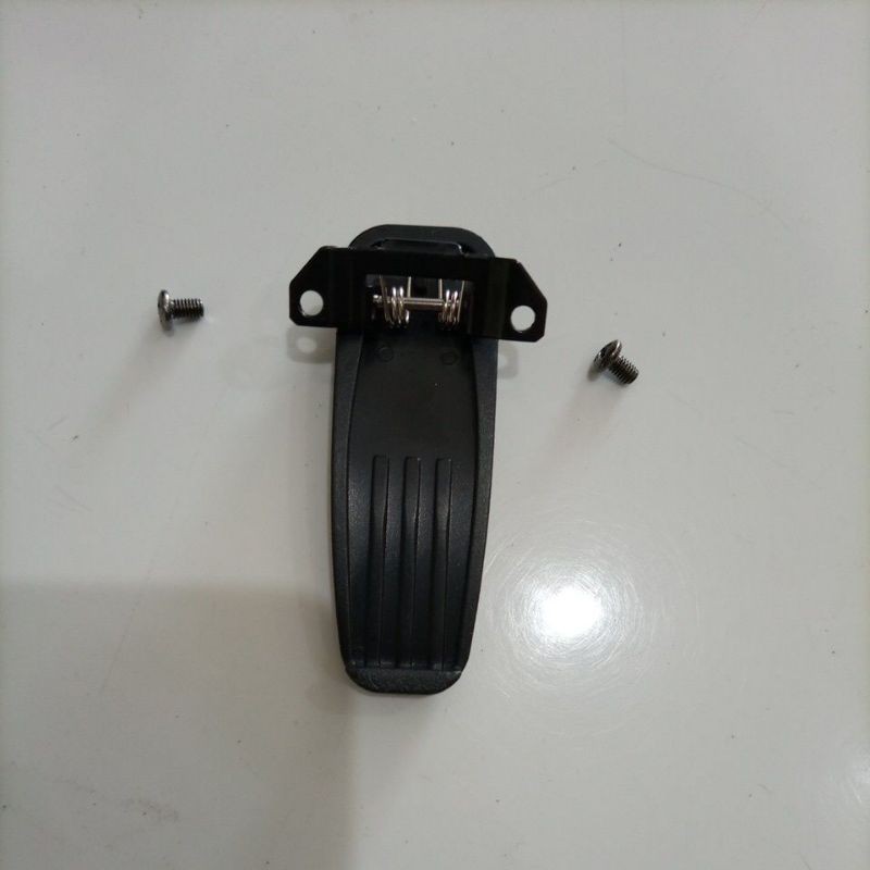 Belt clip weierwei V8 plus, klip pinggang ht vev werwey v8+ handy talky jepitan ht jepit sabuk