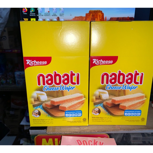 Richeese Nabati Cheese Wafer Keju 7.5gr 1 box isi 20 pcs x 7.5 gram