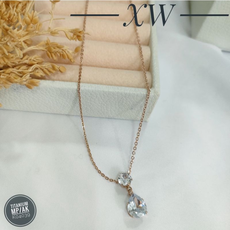 Kalung Titanium Zircon Oval K04037