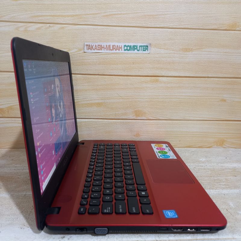 Laptop Asus X441SA N3060/2GB/500GB Windows10 Second