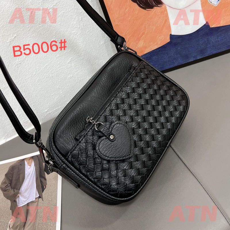 Tas Sling Bag Wanita Import