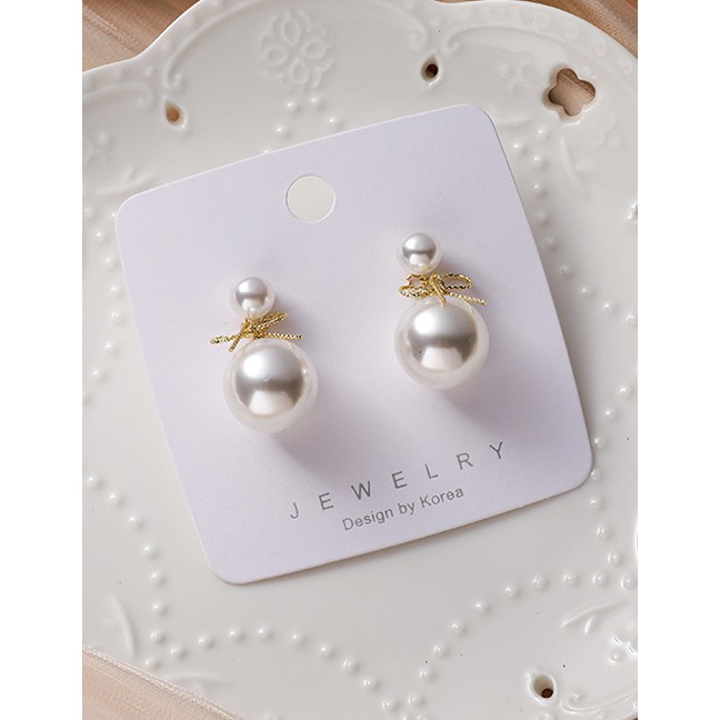 LRC Anting Tusuk Fashion White Large And Small Pearl Butterfly Combined With Gold Earrings P59545