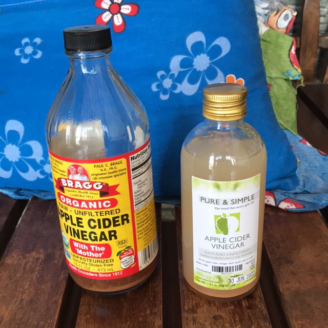 

Cuka Apel BRAGG dan Pure & Simple APPLE CIDER VINEGAR