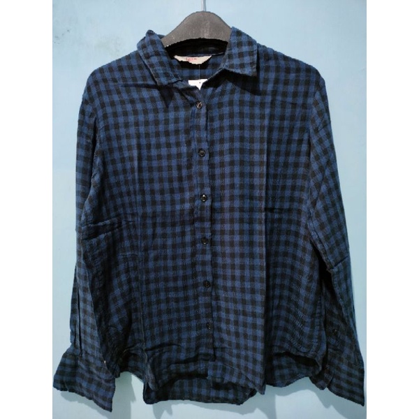 Kemeja kotak-kotak Uniqlo/ Kemeja Flanel Wanita