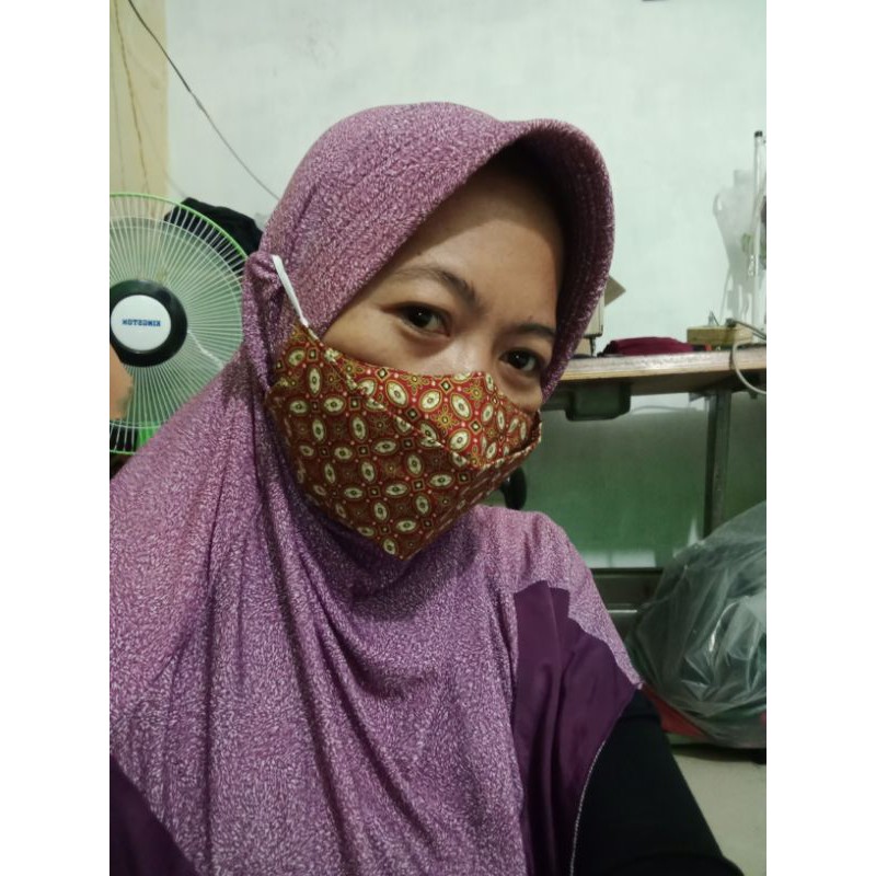 masker 3D motoif batik heandloop dan erloop