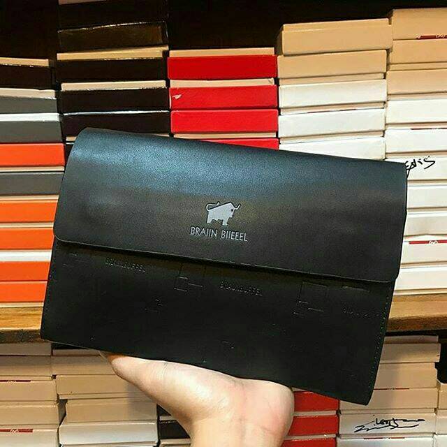Tas tangan Braun Buffel 003