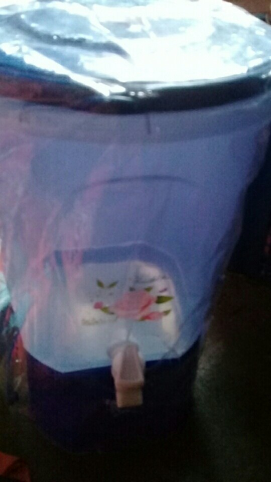 Tempat Air 8 Liter Mpw