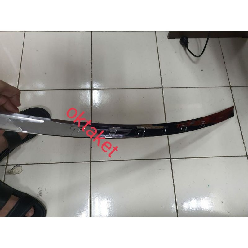 hood molding list kap mesin all new Rush Terios 2018 2021 2022 gr sport   emboss full chrome