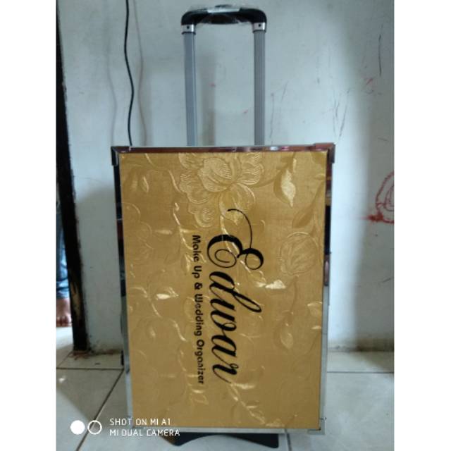 Beautycase Atau Koper Make Up Gold 6 Lampu Dimmer