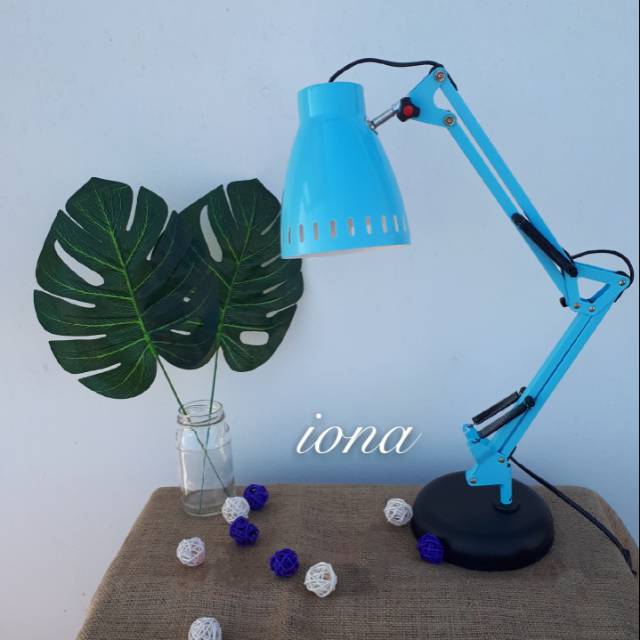 lampu meja arsitek pixar J023