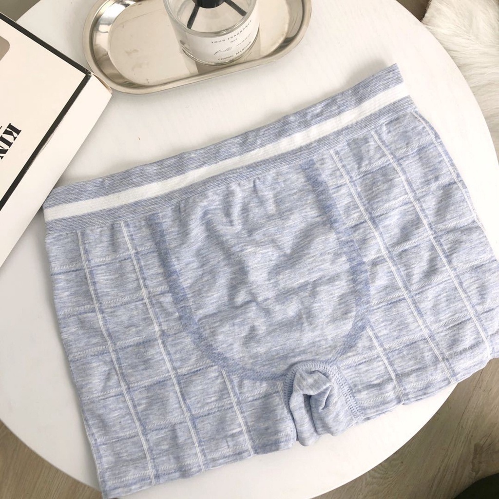 FYGALERYSURABAYA W242 Boxer Pria Celana Dalam Yang Nyaman Seamless Boxer High Quality Cd Pria [Set Kotak 4Pcs]