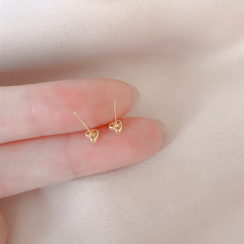 【COD Tangding】Anting Tusuk Bentuk Hati Mini Simple Aksesoris Wanita