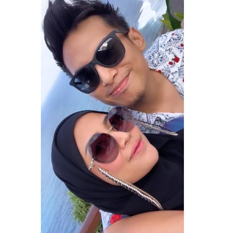 kacamata fashion chnl wanita rantai