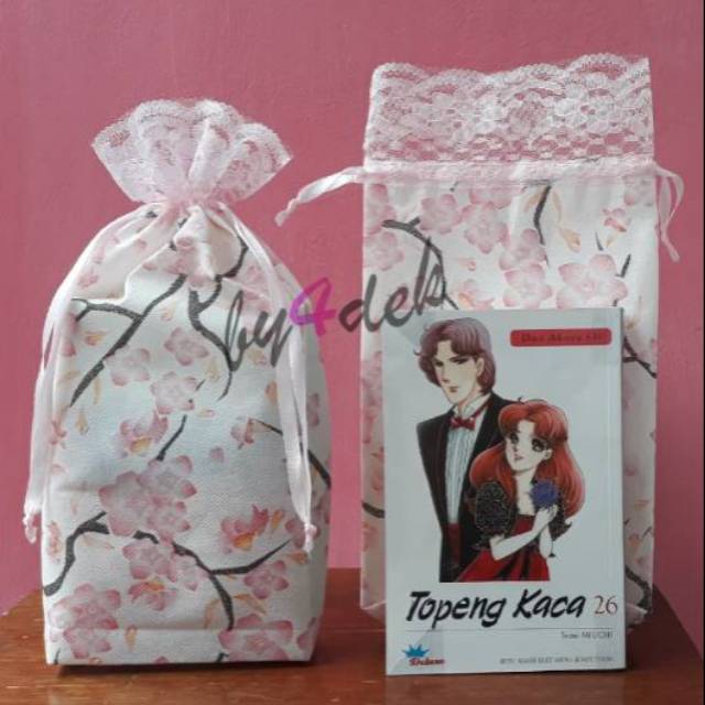 

Kantong Renda Serut 12x3 T.21+6cm Spunbond Buku / Goody / Godie Bag - Ultah - Souvenir (K12)