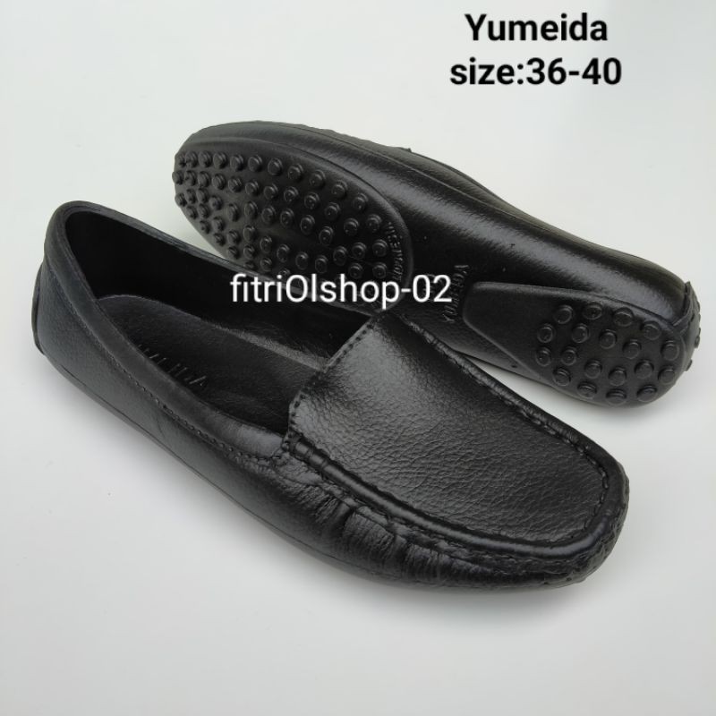 Sepatu Pantofel Karet Formal Wanita Yumaida