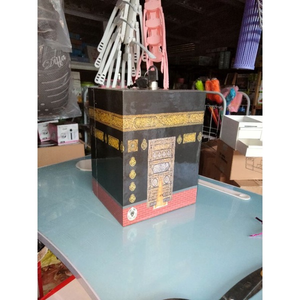 CELENGAN MINIATUR KA'BAH/CELENGAN KA'BAH /CELENGAN KA'BAH PAKAI KUNCI