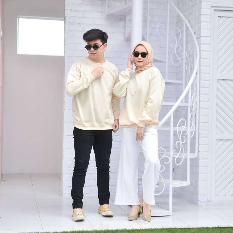 IvannaCollection Sweater Polos Pria Wanita Sweater Polos Couple Pasangan Oversize Bahan Fleece Size L XL XXL