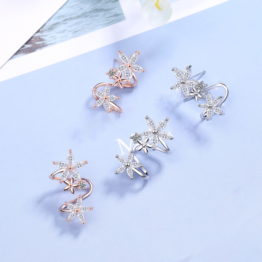 Hu Hu Hu Hu Hu Alat Bantu Pasang Kacamata♡ 1 Pasang Anting Klip Bentuk Bunga Aksen Cubic Zirconia Untuk Wanita