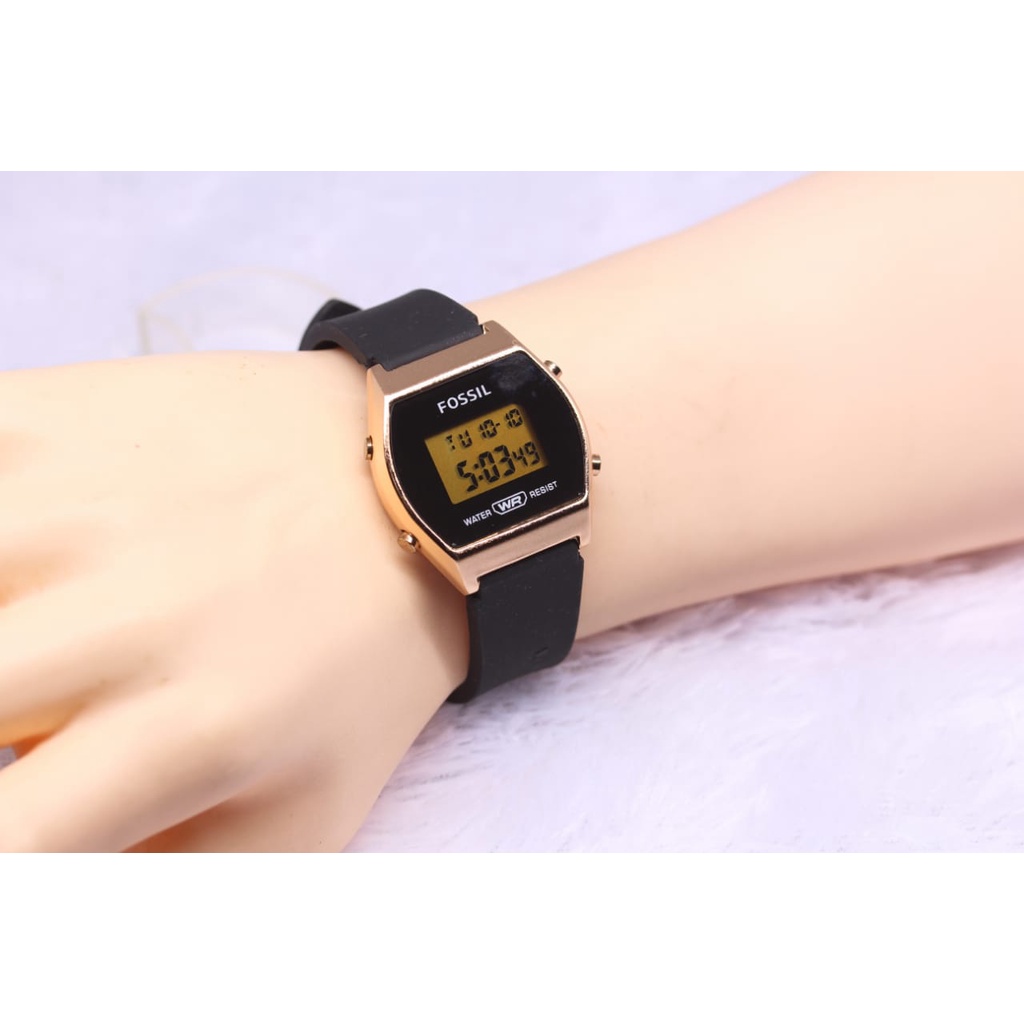 Jam Tangan Wanita Fashion E3801V Digital Tali Rubber Tanggal Hari Aktif Free Box &amp; Baterai