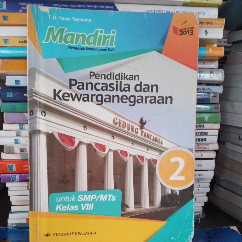buku mandiri PPKN untuk SMP kelas 8 penerbit Erlangga