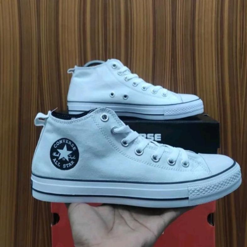 Sepatu Semi Boot Converse
