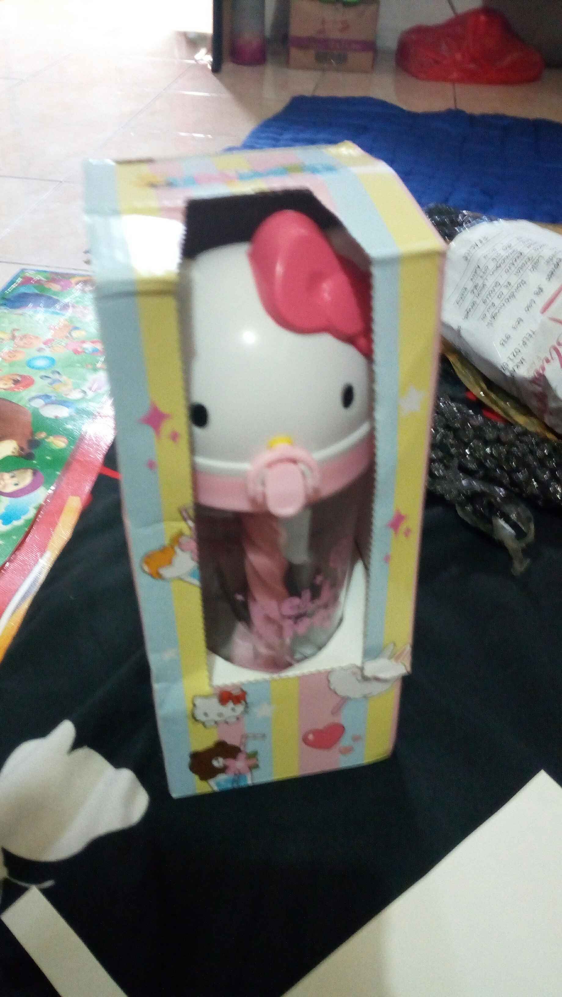 Botol Minum Aduk / Gelas Aduk Sedot Karakter Zb5403