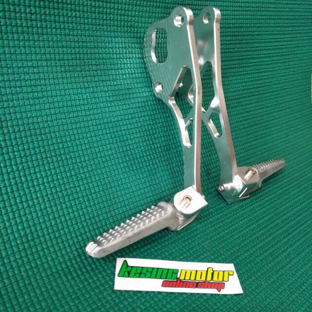 Step belakang Footstep Variasi non jomblo DKT ninja R warna silver