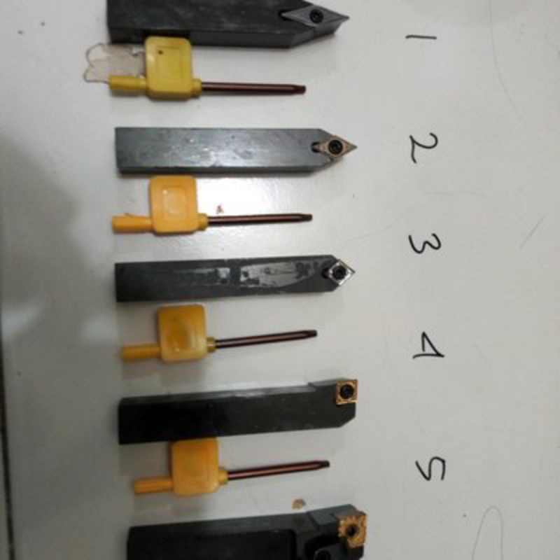 holder bubut. holder bubut luar. holder mesin bubut cq6230.co630. holder insert 16161. 16mm banyak v