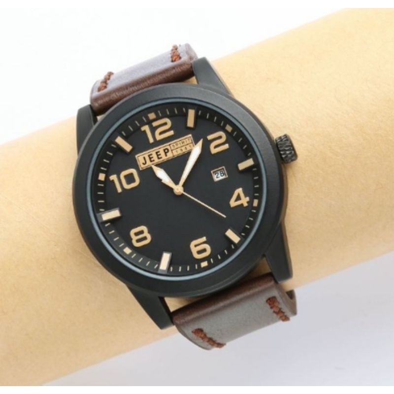 Jam tangan pria Jeep 9013 strap kulit terlaris. Jam tangan kulit. Jam tangan mewah.