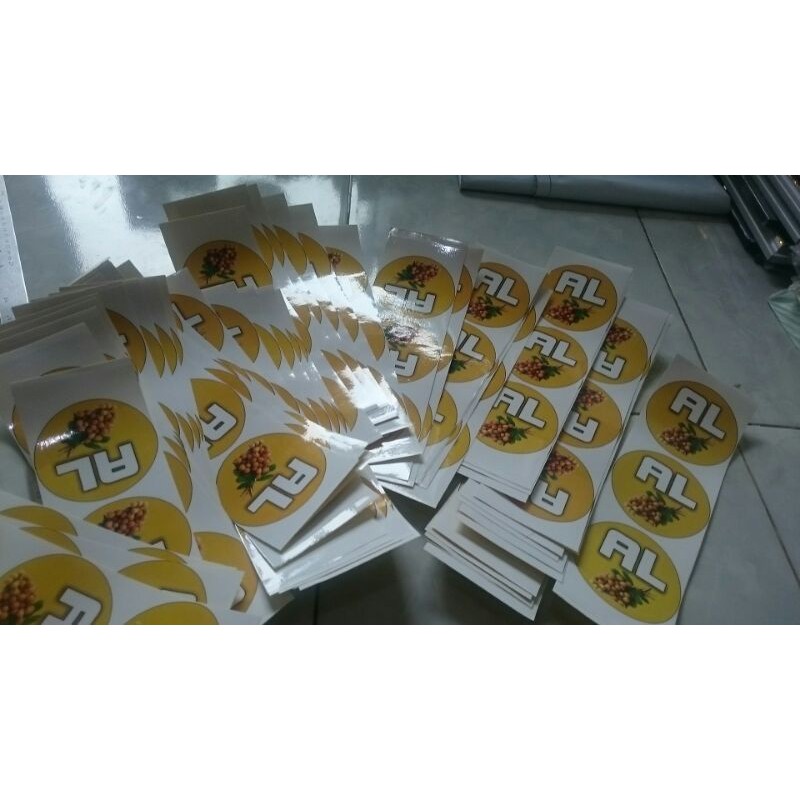 

STIKER A3+ MIROR LAMINASI GLOSY/DOFT