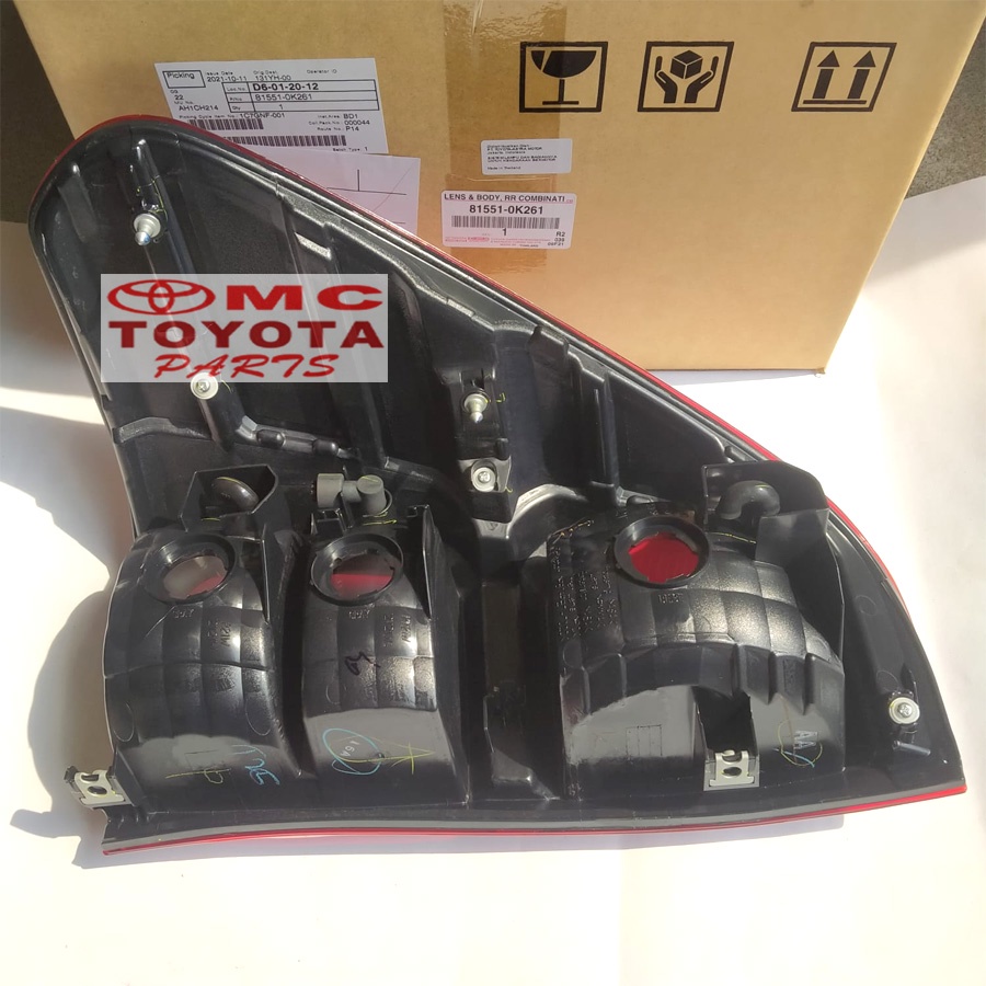 Lampu Stop Lamp Belakang Kanan Toyota Hilux New 81551-0K261