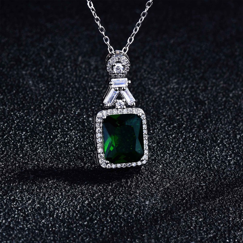 Fancyqube Kalung Choker Silver 925 Hias Liontin Zirkon Bentuk Persegi Warna Hijau Gaya Vintage Untuk Wanita