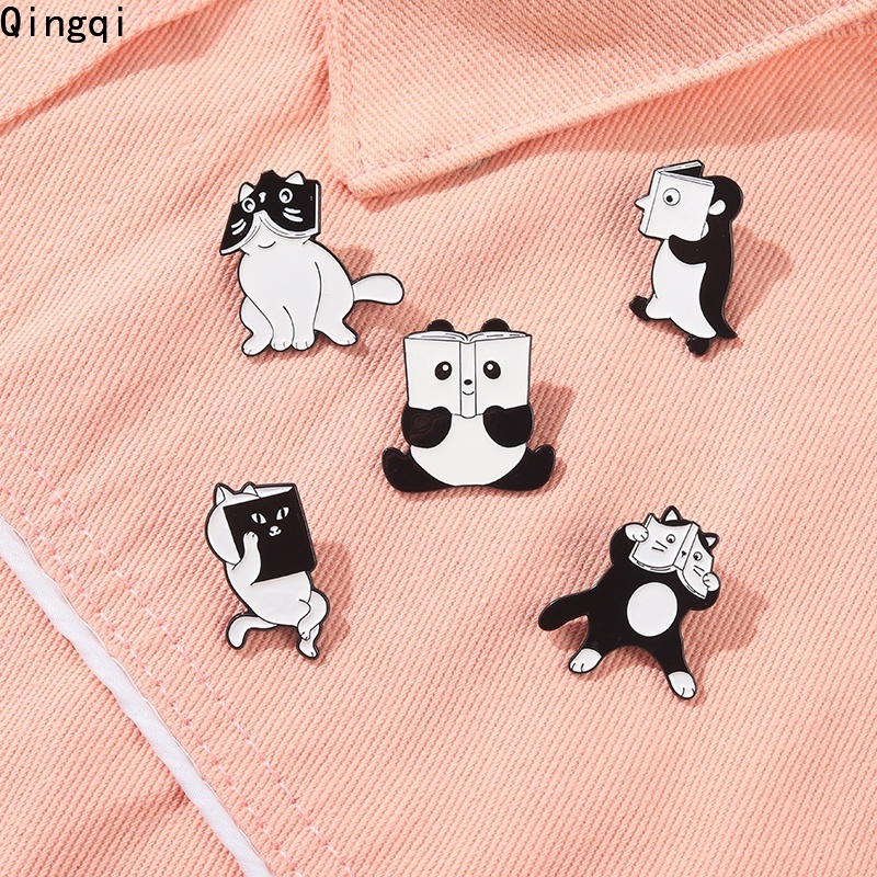 Bros Pin Enamel Bentuk Kartun Hewan Panda Kucing Penguin Untuk Hadiah Teman