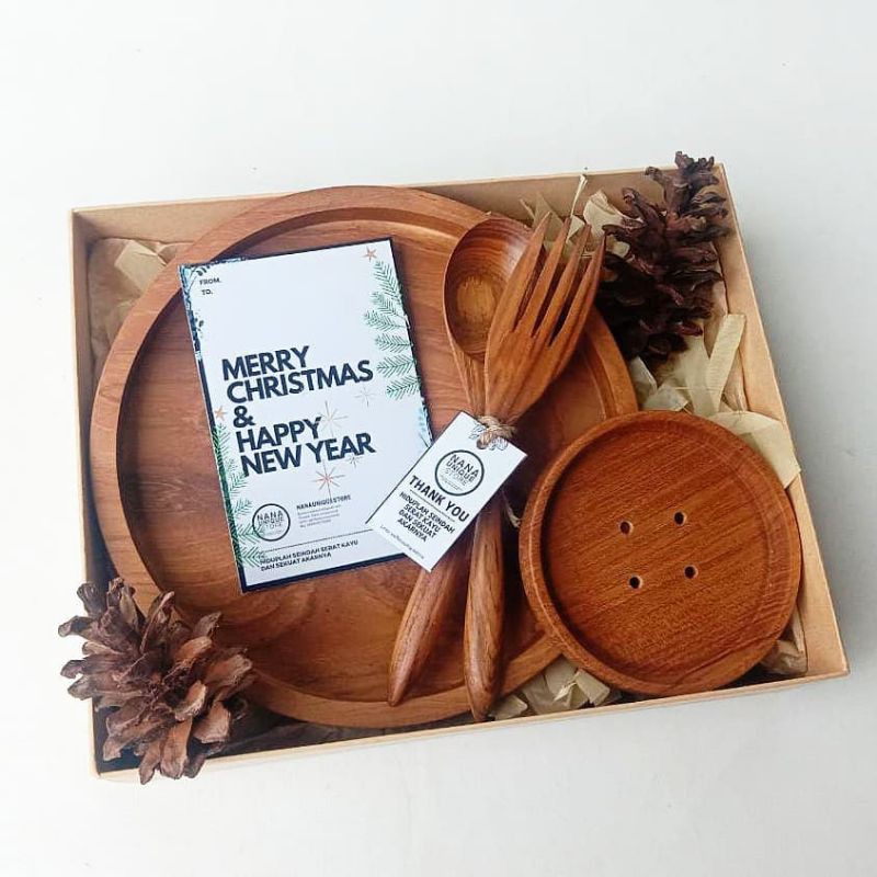 

HAMPERS NATAL CHRISTMAS GIFT KADO HADIAH PERNIKAHAN ULANG TAHUN WISUDA SOUVENIR WEDDING GIFT BOX
