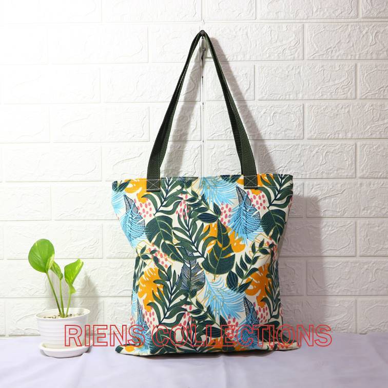 TAS KANVAS TOTEBAG KANVAS MOTIF FLORAL KUNING. Riens Collections Tas Kanvas Tas Jogja Souvenir Jogja Malioboro