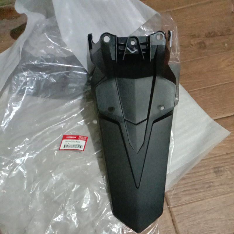 80101 K1Z N20 SPAKBOR SLEBOR BELAKANG  PCX 160 K1Z 2021 2022 2023