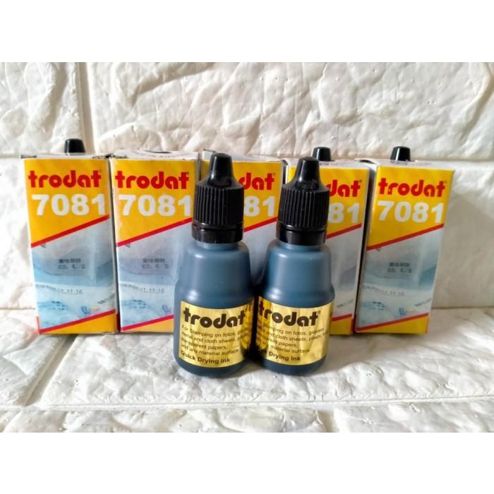 

Tinta Trodat 7081 Hitam Untuk Plastik/Kertas Glossy/Kaca/Plat/Besi