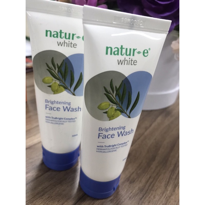 Natur-E White Facewash