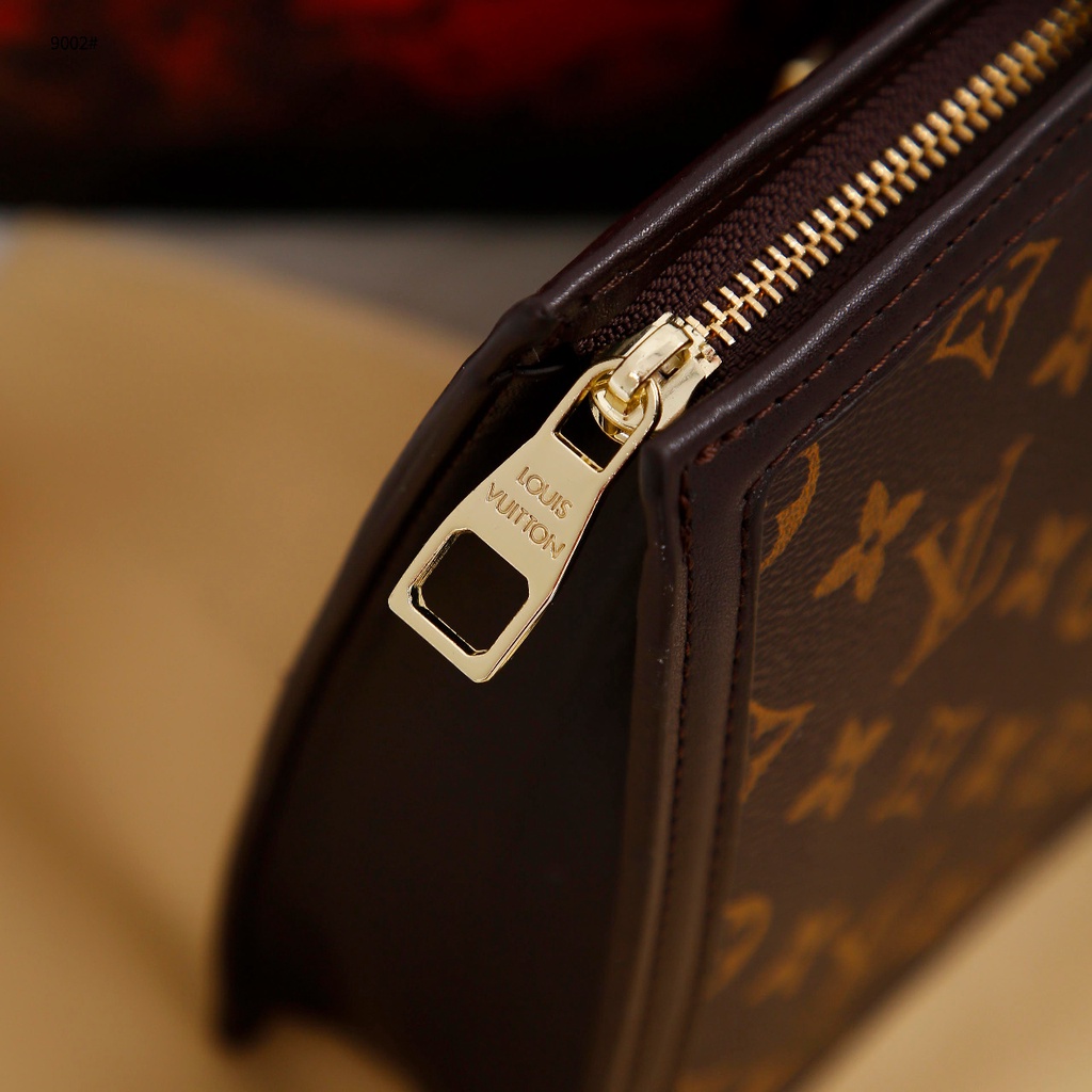 PR Cluth New  in Mono #9002