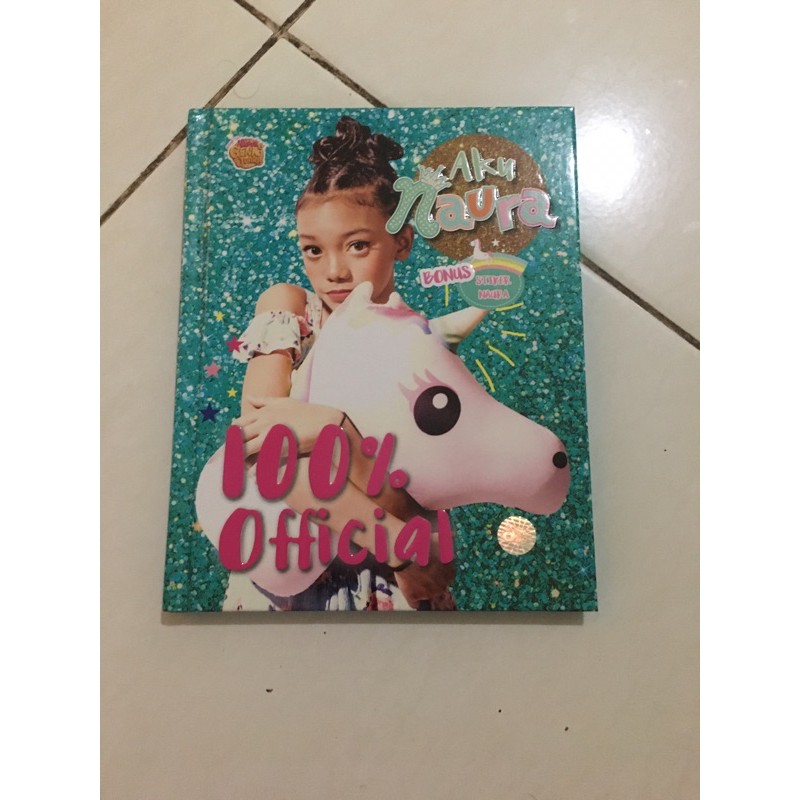 Buku Official Aku Naura