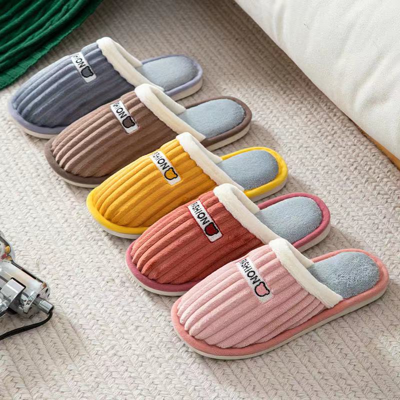 SANDAL FASHION / SANDAL GARIS- GARIS / SANDAL BULU / SANDAL SANTAI / SANDAL KAMAR TIDUR / SANDAL NATAL / SANDAL RUMAH / SANDAL SELOP RUMAH / SANDAL LUCU