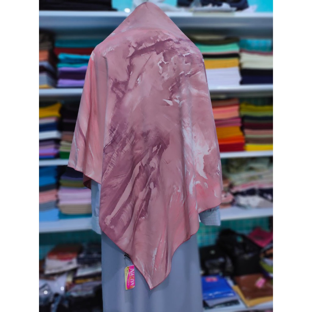 Jilbab Segi Empat Motif Granit Pink keunguan