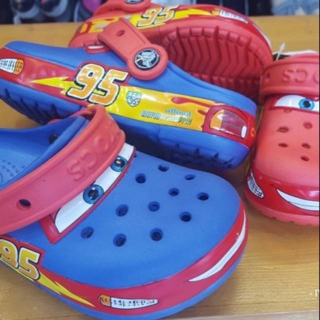 SANDAL CROCS ANAK LED CARS