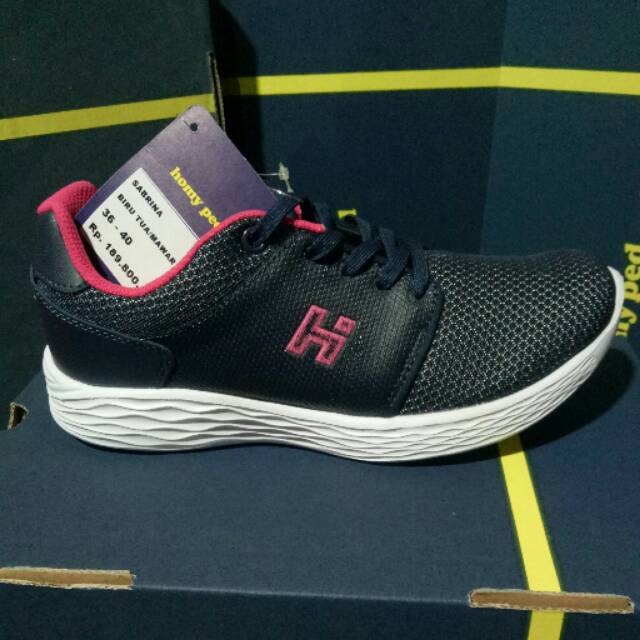 Sepatu homyped sabrina biru tua